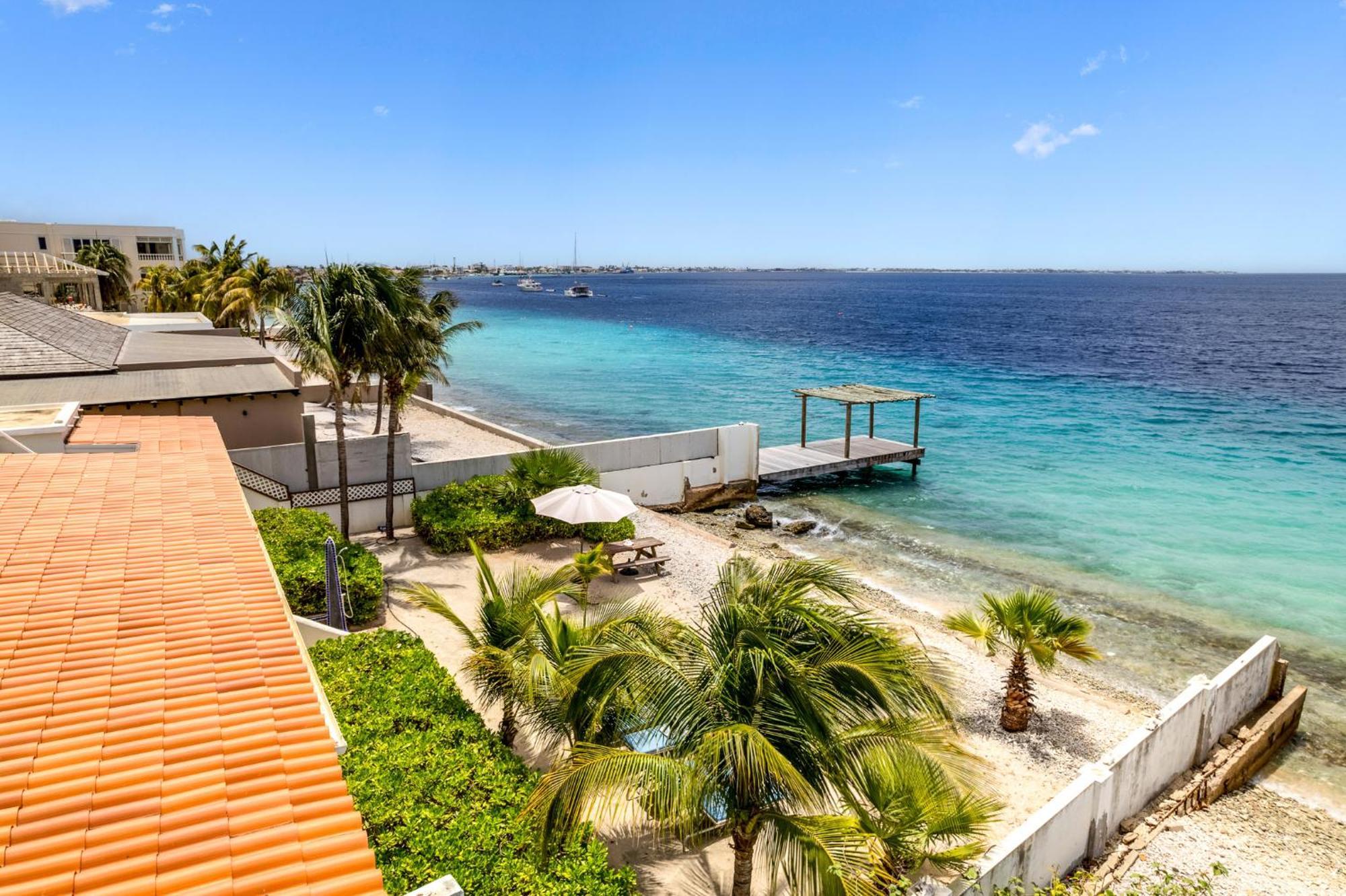 Oceanfront - Villa Port Of Call - Playa Kültér fotó