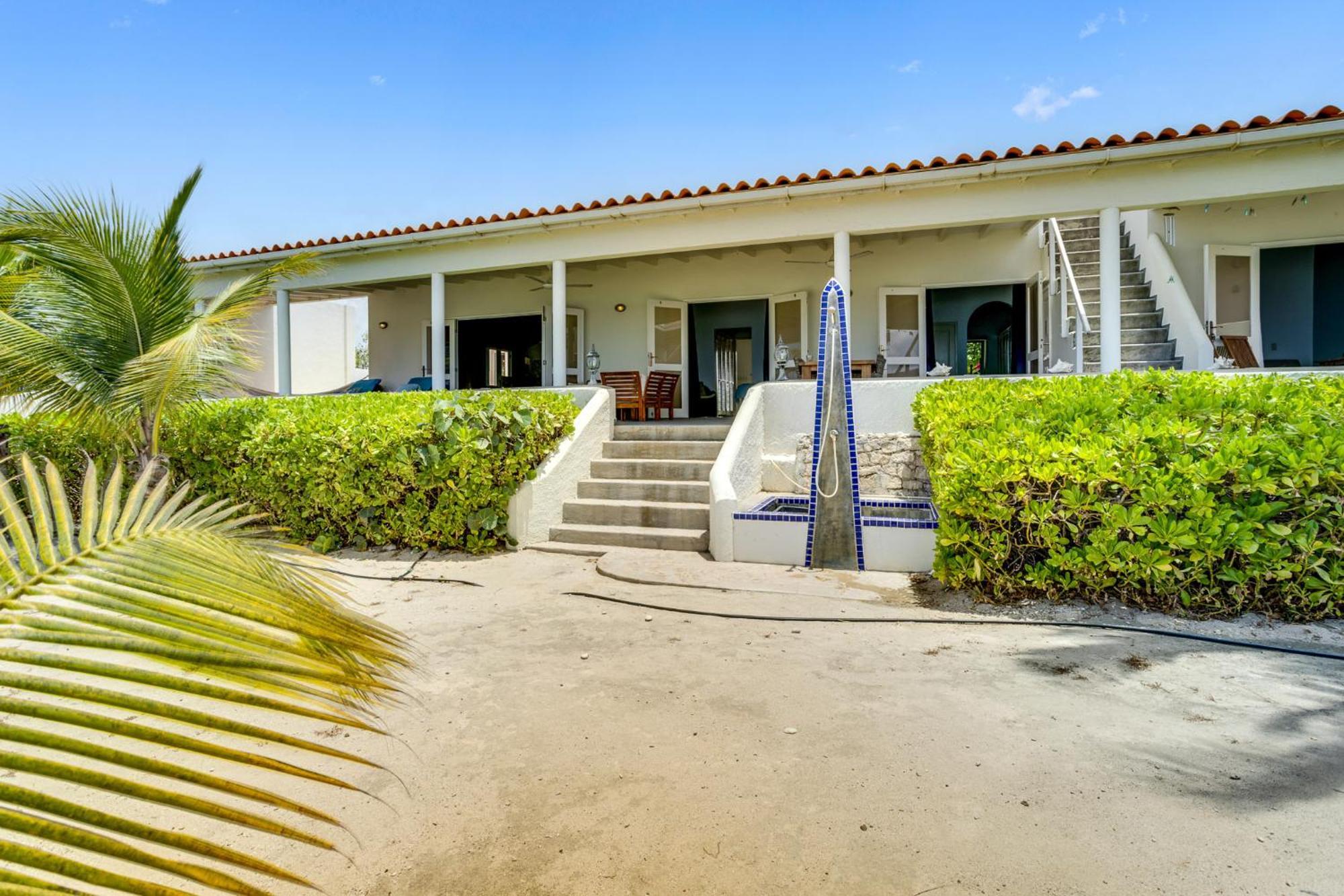 Oceanfront - Villa Port Of Call - Playa Kültér fotó