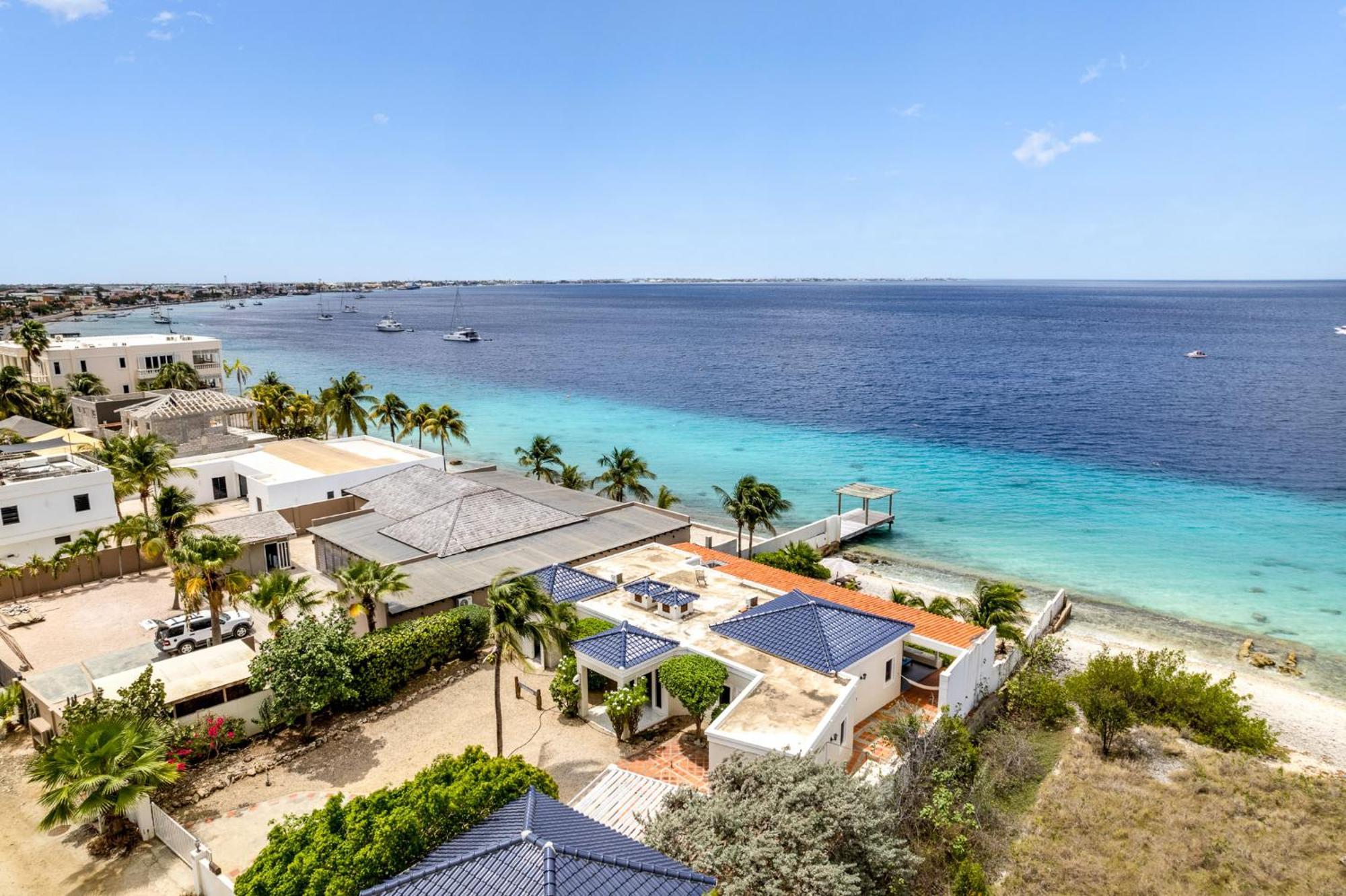 Oceanfront - Villa Port Of Call - Playa Kültér fotó