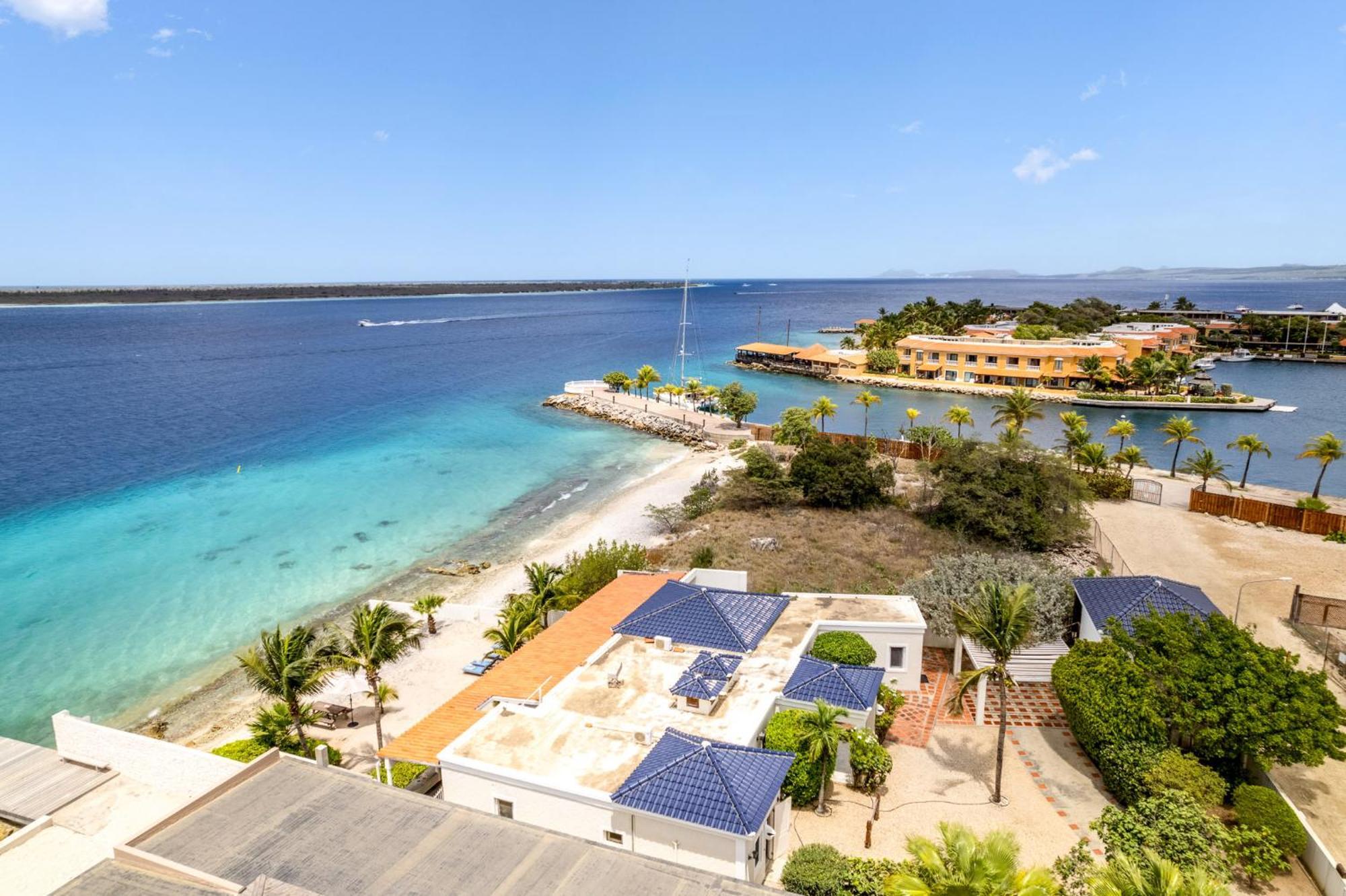 Oceanfront - Villa Port Of Call - Playa Kültér fotó