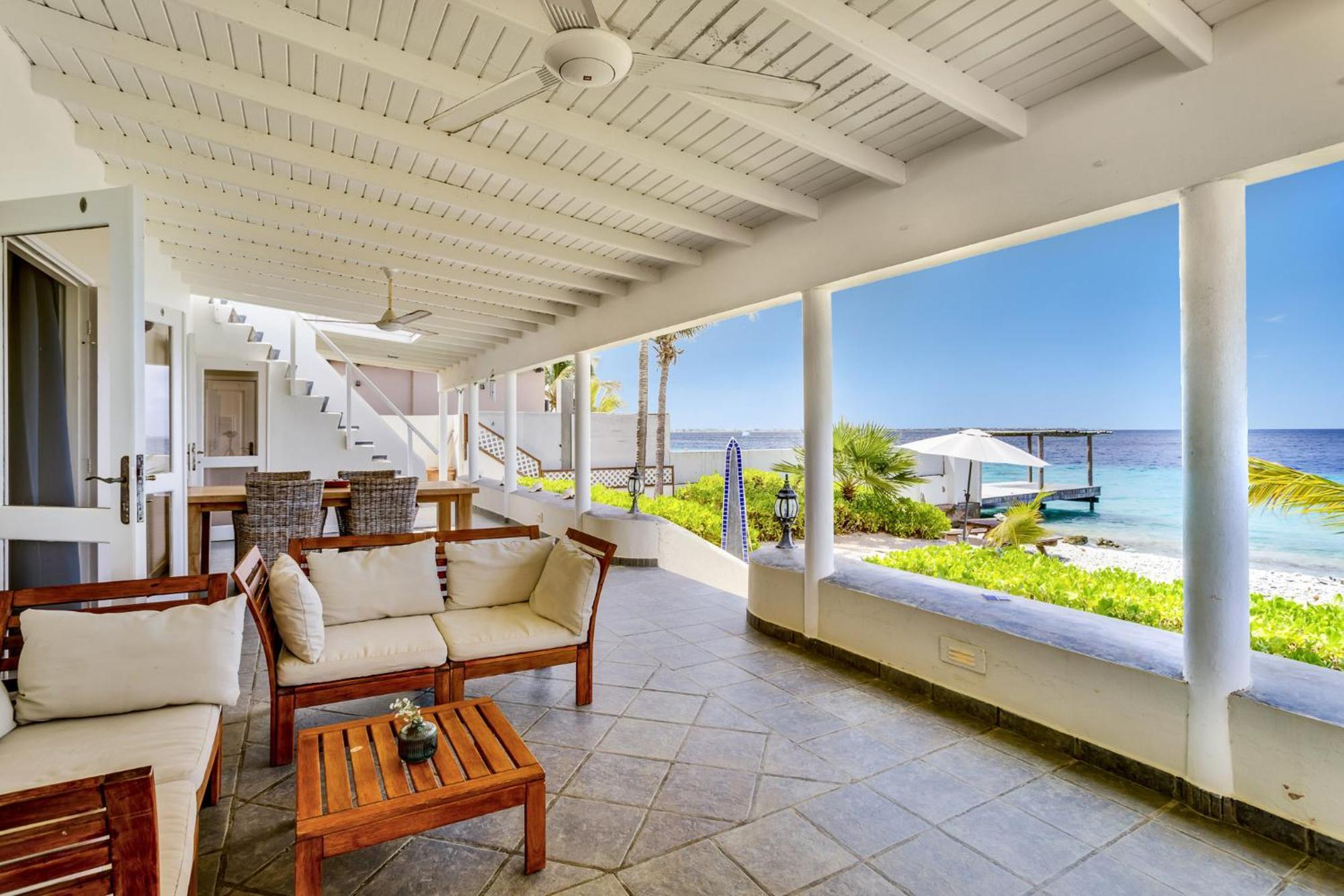 Oceanfront - Villa Port Of Call - Playa Kültér fotó